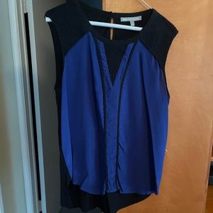 Women sleeveless blouse (used)